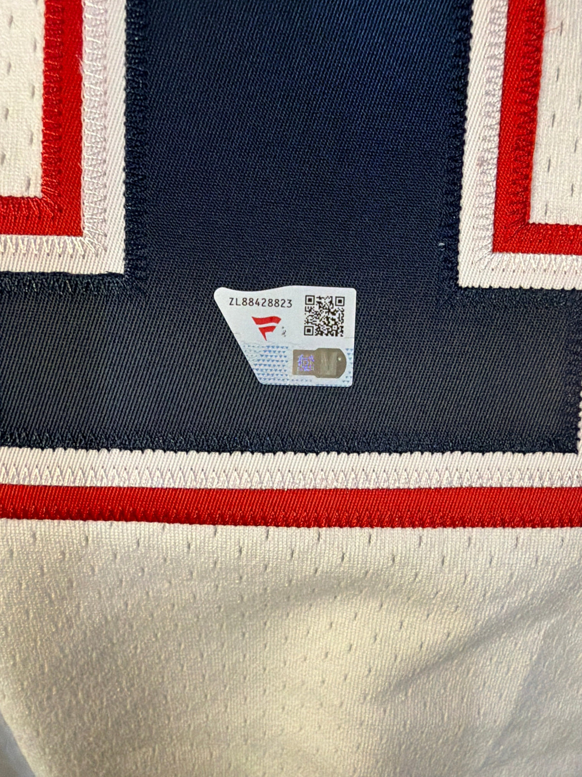 Tom Brady Signed New England Patriots Mitchell & Ness Throwbacks 2000 Authentic Football Jersey (Fanatics ZL88428823)