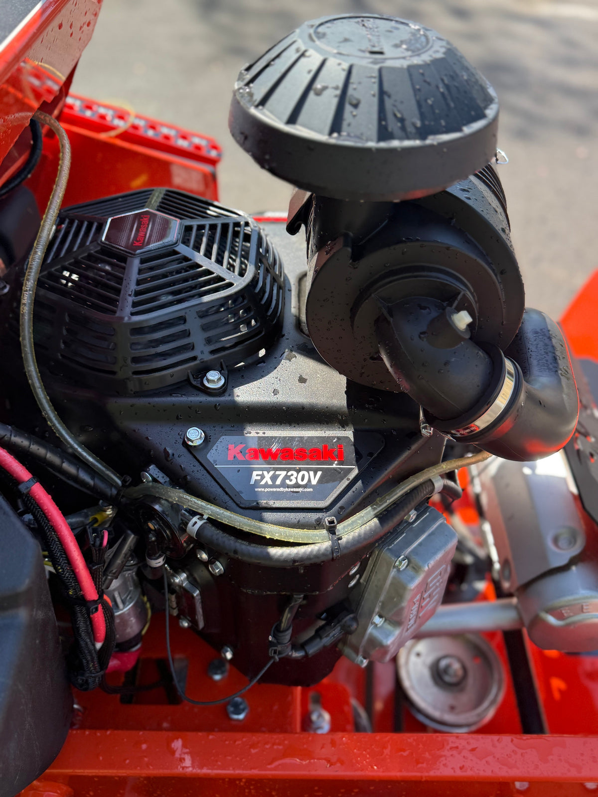 Bad Boy Revolt Kawasaki 36" - 726cc, 22hp Air-Cooled FX691V