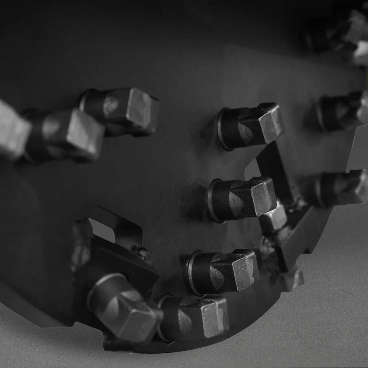 3-Point PTO Stump Grinder with 34 Carbide Teeth (PTO Shaft Included with Slip Clutch),  for 15-45HP Tractor,  SG24