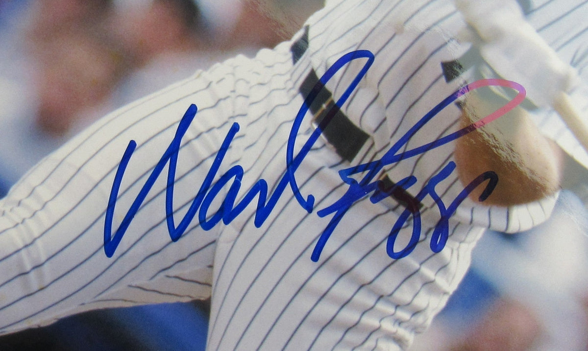 Wade Boggs Signed Auto 8x10 Photo MLB Hologram