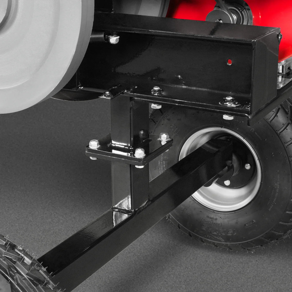 34 Ton Kinetic Fast Log Splitter,  7 HP Ducar Gasoline Engine,  28" Log Diameter Capacity,  3-Sec Cycle Time,  KT34