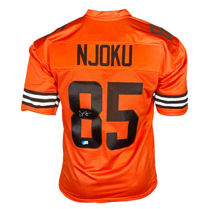 David Njoku Signed Cleveland Inverted Orange Football Jersey (Beckett)