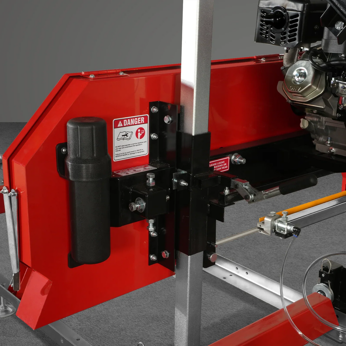 32" Portable Sawmill,  420cc 15HP E-Start Gasoline Engine,  26.5" Board Width,  13' Track Length ,  SM-32